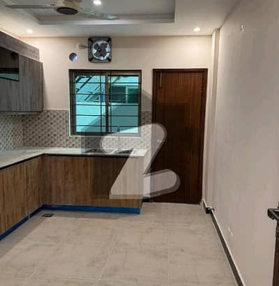 عسکری 6 ملیر کنٹونمنٹ,کینٹ,کراچی میں 5 کمروں کا 12 مرلہ مکان 6.33 کروڑ میں برائے فروخت۔ عسکری 6 ملیر کنٹونمنٹ,کینٹ,کراچی میں 5 کمروں کا 12 مرلہ مکان 6.33 کروڑ میں برائے فروخت۔