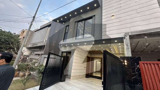 5 Marla Brand New House For Sale