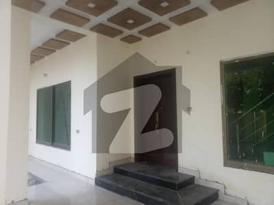1 KANAL UPPER PORTION IS AVAILABLE FOR RENT