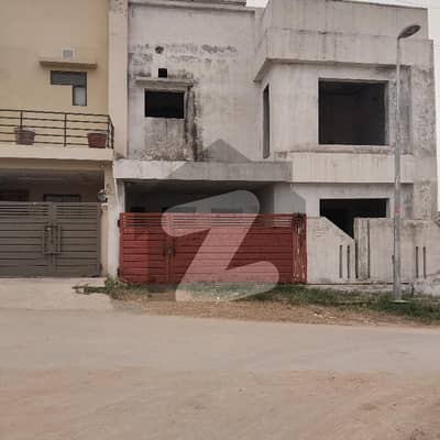 بحریہ ٹاؤن فیز 8 ۔ عمر بلاک بحریہ ٹاؤن فیز 8 ۔ سفاری ویلی,بحریہ ٹاؤن فیز 8,بحریہ ٹاؤن راولپنڈی,راولپنڈی میں 5 کمروں کا 7 مرلہ مکان 1.8 کروڑ میں برائے فروخت۔