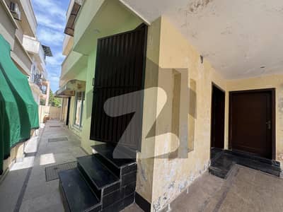 بحریہ انکلیو - سیکٹر اے بحریہ انکلیو,بحریہ ٹاؤن,اسلام آباد میں 6 کمروں کا 12 مرلہ مکان 4.6 کروڑ میں برائے فروخت۔