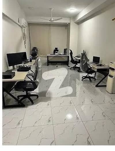 گلبرگ 3 گلبرگ,لاہور میں 2 مرلہ Studio دفتر 90.0 ہزار میں کرایہ پر دستیاب ہے۔