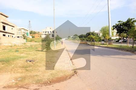 ڈی ایچ اے فیز 5 - سیکٹر سی ڈی ایچ اے ڈیفینس فیز 5,ڈی ایچ اے ڈیفینس,اسلام آباد میں 1 کنال رہائشی پلاٹ 2.95 کروڑ میں برائے فروخت۔