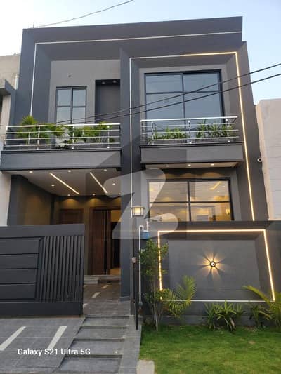 5 Marla Brand New Modern Luxury House for Sale Just 2 Crore!