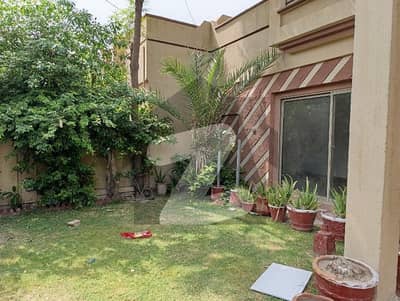 8 Marla House In Eden Avenue Extension