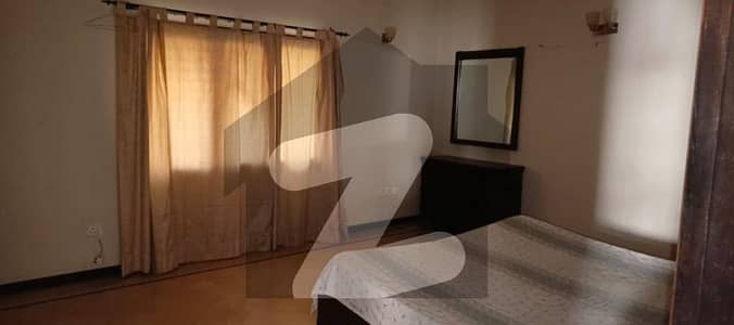 800 Yards Upper Portion For Rent 4 Bedrooms Drawing Dining In Zamzama DHA Phase 5