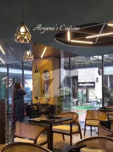 آئی ۔ 8 مرکز آئی ۔ 8,اسلام آباد میں 3 مرلہ Studio دکان 6.5 کروڑ میں برائے فروخت۔