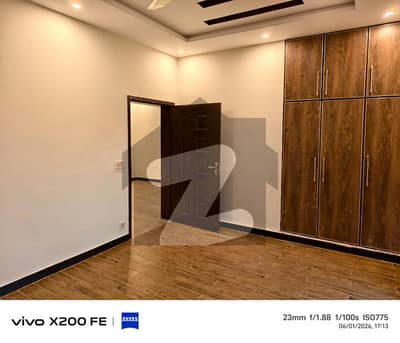 فارمانئیٹس ہاؤسنگ سکیم لاہور میں 3 کمروں کا 5 مرلہ مکان 75.0 ہزار میں کرایہ پر دستیاب ہے۔