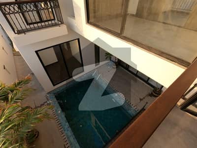 ڈی ایچ اے فیز 8 ڈی ایچ اے ڈیفینس,کراچی میں 6 کمروں کا 1 کنال مکان 22.0 کروڑ میں برائے فروخت۔