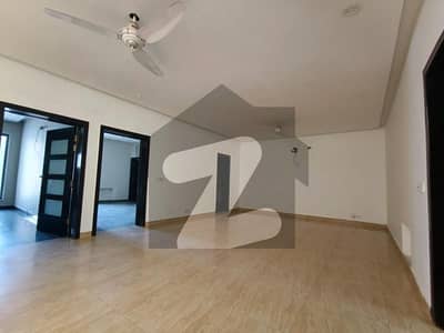 1850 Square Feet Brand New Corporation Office For Rent At Main Boulevard Gulberg 3 Lahore