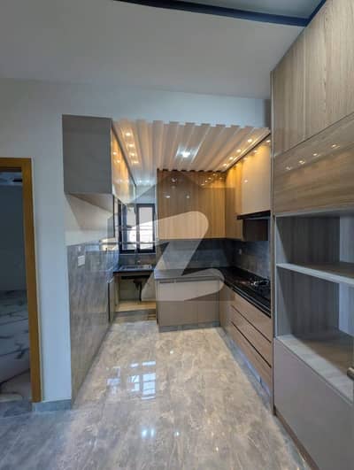 فیصل ٹاؤن - ایف ۔ 18 اسلام آباد میں 5 کمروں کا 5 مرلہ مکان 2.9 کروڑ میں برائے فروخت۔