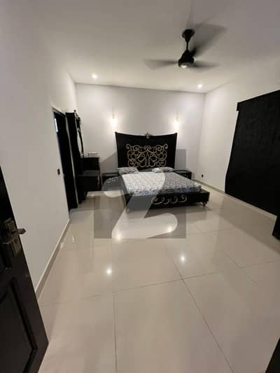 500 SQYDS WELL MAINTAINED BUNGALOW AVAILABLE FOR SALE 500 SQYDS WELL MAINTAINED BUNGALOW AVAILABLE FOR SALE