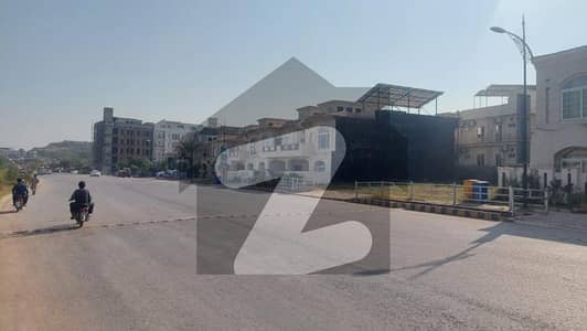 100 Feet Wide Main Boulevard Beautiful Location 10 Marla Plot in C1 100 Feet Wide Main Boulevard Beautiful Location 10 Marla Plot in C1