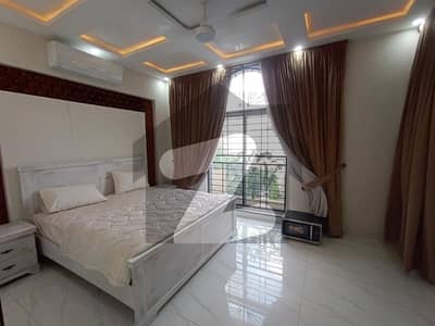 ڈی ایچ اے فیز 7 ڈیفنس (ڈی ایچ اے),لاہور میں 3 کمروں کا 5 مرلہ مکان 1.7 لاکھ میں کرایہ پر دستیاب ہے۔