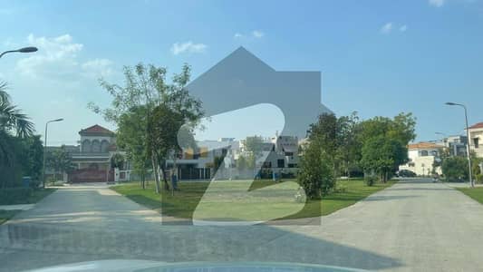 Luxury Location 1 Kanal Plot DHA Phase 7 R Block for Sale