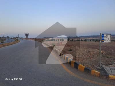 ڈی ایچ اے ویلی - روز سیکٹر ڈی ایچ اے ویلی,ڈی ایچ اے ڈیفینس,اسلام آباد میں 4 مرلہ کمرشل پلاٹ 65.0 لاکھ میں برائے فروخت۔