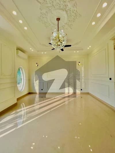 ڈی ایچ اے فیز 6 ڈیفنس (ڈی ایچ اے),لاہور میں 5 کمروں کا 1 کنال مکان 11.5 کروڑ میں برائے فروخت۔