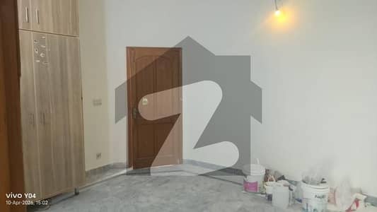 بنی گالہ اسلام آباد میں 2 کمروں کا 12 مرلہ بالائی پورشن 55.0 ہزار میں کرایہ پر دستیاب ہے۔