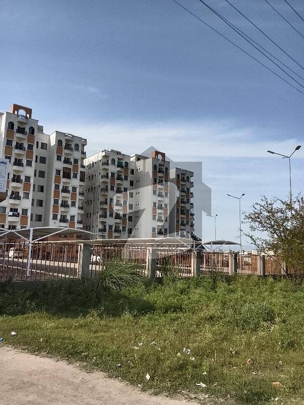 2 bed flat with parking available for sale 2 bed flat with parking available for sale