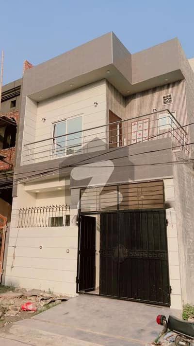 فارمانئیٹس ہاؤسنگ سکیم لاہور میں 3 کمروں کا 3 مرلہ مکان 98.0 لاکھ میں برائے فروخت۔