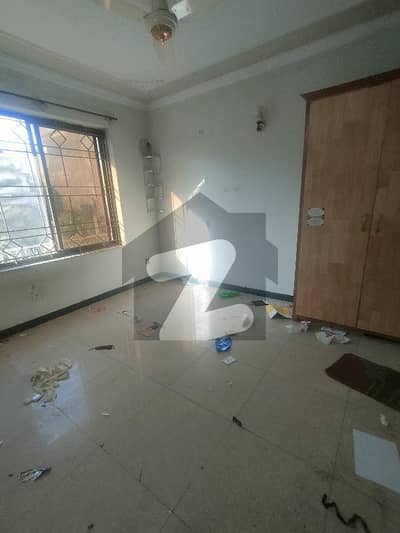 4 Marla Upper Portion Available For Rent In G 13 Islamabad