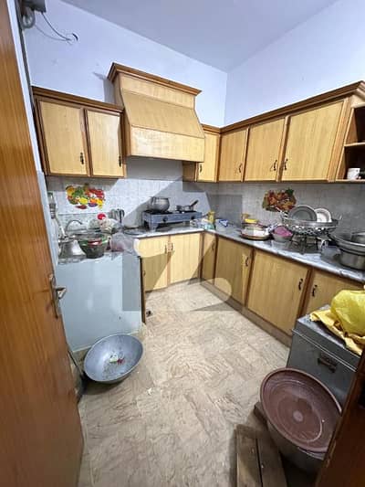 5.5 Marla 1st Portion Available For Rent (Farooq colony)