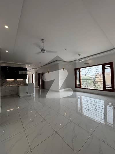 ڈی ایچ اے فیز 6 ڈی ایچ اے ڈیفینس,کراچی میں 3 کمروں کا 1 کنال بالائی پورشن 2.5 لاکھ میں کرایہ پر دستیاب ہے۔