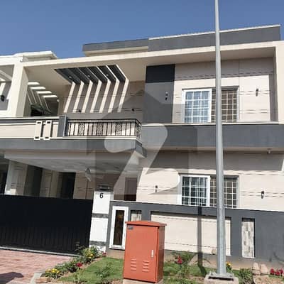 بحریہ انکلیو - سیکٹر سی 2 بحریہ انکلیو,بحریہ ٹاؤن,اسلام آباد میں 5 کمروں کا 10 مرلہ مکان 5.4 کروڑ میں برائے فروخت۔