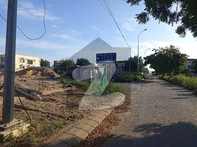 DHA phase 8  zulfiqar street 15  500 square yard  east open  prime location