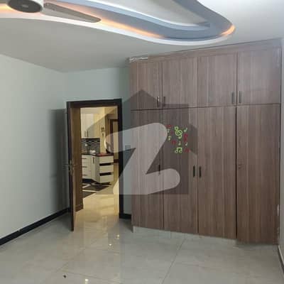 بحریہ ٹاؤن فیز 2 بحریہ ٹاؤن راولپنڈی,راولپنڈی میں 5 کمروں کا 10 مرلہ مکان 1.4 لاکھ میں کرایہ پر دستیاب ہے۔