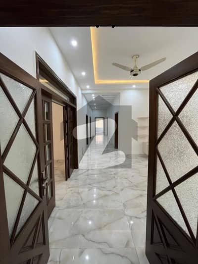 Portion For Sale on Amir Khusro Road