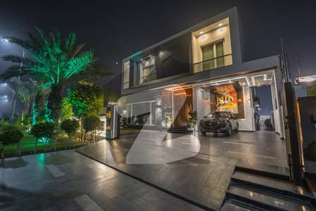 ڈی ایچ اے فیز 6 ڈیفنس (ڈی ایچ اے),لاہور میں 6 کمروں کا 2 کنال مکان 20.0 کروڑ میں برائے فروخت۔