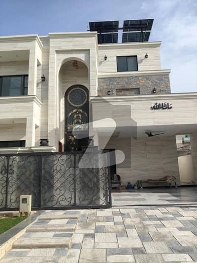 جی ۔ 13 اسلام آباد میں 6 کمروں کا 14 مرلہ مکان 13.5 کروڑ میں برائے فروخت۔