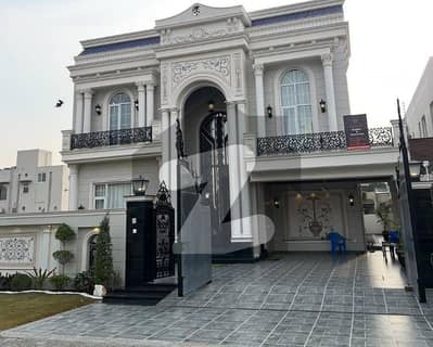 10 MARLA MODERN LUXURY BUNGALOW FOR SALE NEAR TO DOLMEN MALL DHA PHASE 6