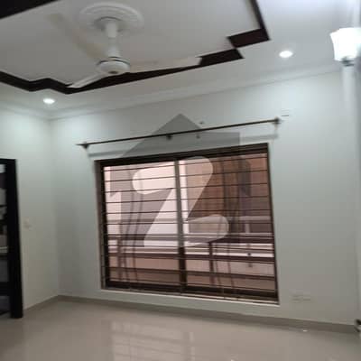 Bahria town upper portion for rent