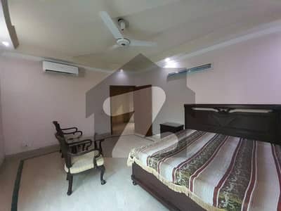 6200 SQFT Stand Alone Commercial Paid Building Available for Rent