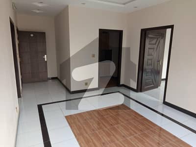 بحریہ بزنس ڈسٹرکٹ بحریہ ٹاؤن فیز 8,بحریہ ٹاؤن راولپنڈی,راولپنڈی میں 1 کمرے کا 3 مرلہ فلیٹ 85.0 لاکھ میں برائے فروخت۔