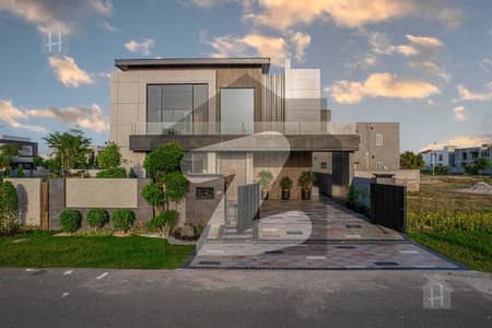 ڈی ایچ اے فیز 6 ڈیفنس (ڈی ایچ اے),لاہور میں 5 کمروں کا 2 کنال مکان 18.5 کروڑ میں برائے فروخت۔