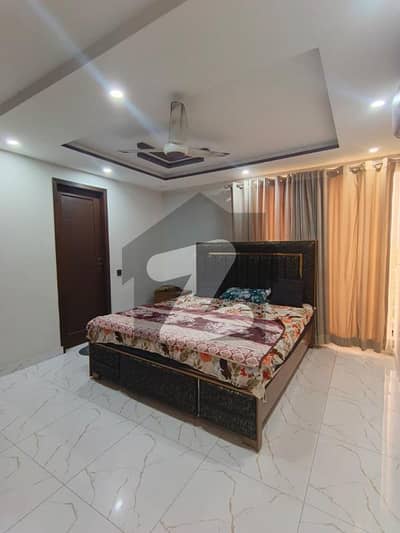 بحریہ ٹاؤن ۔ سیکٹر ایف بحریہ ٹاؤن,لاہور میں 1 کمرے کا 2 مرلہ فلیٹ 55.0 ہزار میں کرایہ پر دستیاب ہے۔