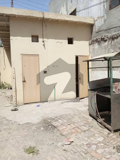 15 Marla Warehouse For Rent Prime Location On Peco Road, Lahore