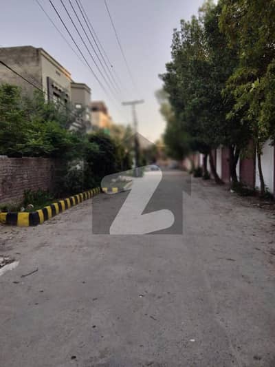 جوہر ٹاؤن فیز 1 - بلاک بی2 جوہر ٹاؤن فیز 1,جوہر ٹاؤن,لاہور میں 10 مرلہ رہائشی پلاٹ 2.5 کروڑ میں برائے فروخت۔