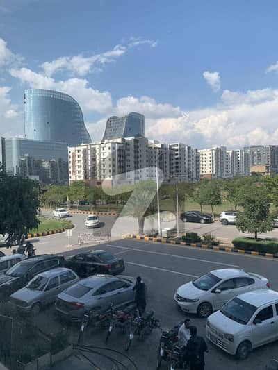 Gulberg hight full furnished studio apartment available for rent