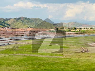 مارگلہ انکلیو مارگلہ ایونیو,اسلام آباد میں 10 مرلہ رہائشی پلاٹ 2.6 کروڑ میں برائے فروخت۔