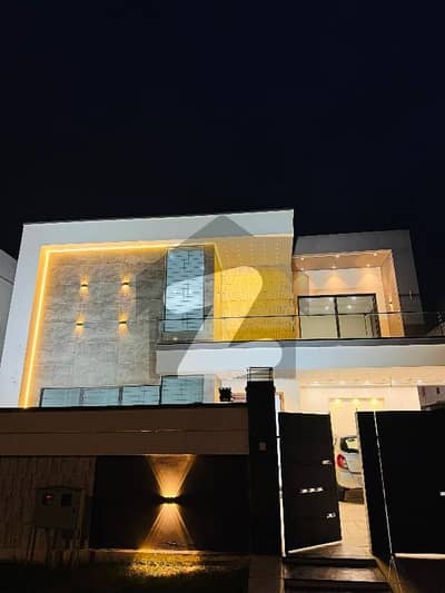 ڈی ایچ اے فیز 1 ۔ سیکٹر ایم ڈی ایچ اے فیز 1,ڈی ایچ اے ڈیفینس,ملتان میں 5 کمروں کا 1 کنال مکان 5.0 کروڑ میں برائے فروخت۔ ڈی ایچ اے فیز 1 ۔ سیکٹر ایم ڈی ایچ اے فیز 1,ڈی ایچ اے ڈیفینس,ملتان میں 5 کمروں کا 1 کنال مکان 5.0 کروڑ میں برائے فروخت۔