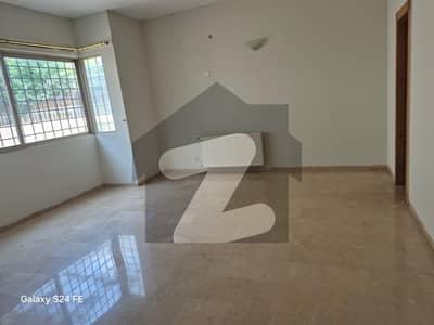 ایف ۔ 10 اسلام آباد میں 6 کمروں کا 2 کنال مکان 35.0 کروڑ میں برائے فروخت۔