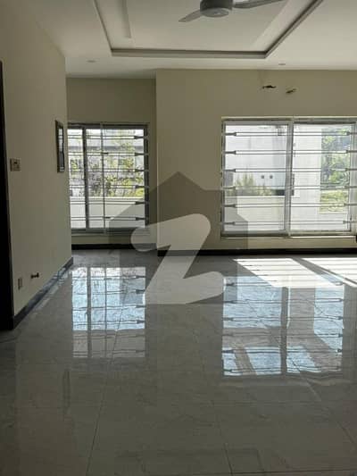 10 Marla Brand New House For Sale Park View City Islamabad   Block B  Near Masjid And Park   Best Location   Serious Buyers Contact Only