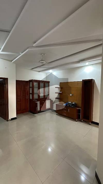 سوان گارڈن ۔ بلاک سی سوان گارڈن,اسلام آباد میں 4 کمروں کا 6 مرلہ مکان 2.75 کروڑ میں برائے فروخت۔