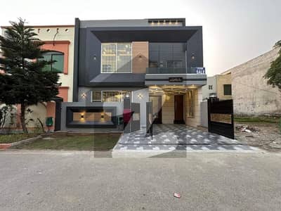 Most Beautiful 6 Marla House For Sale Reasonable Price