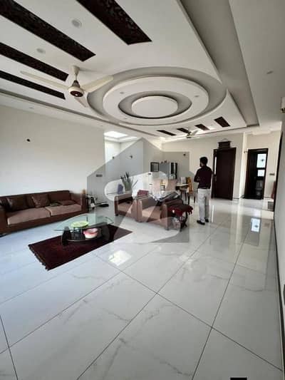 DHA PHASE 8 PORTION FOR RENT