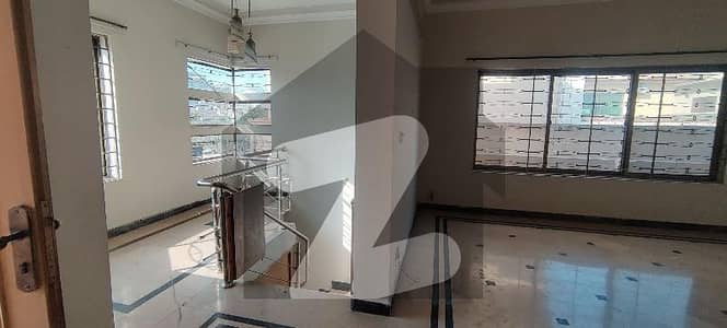 پی ڈبلیو ڈی ہاؤسنگ سکیم اسلام آباد میں 5 کمروں کا 10 مرلہ مکان 1.2 لاکھ میں کرایہ پر دستیاب ہے۔ پی ڈبلیو ڈی ہاؤسنگ سکیم اسلام آباد میں 5 کمروں کا 10 مرلہ مکان 1.2 لاکھ میں کرایہ پر دستیاب ہے۔